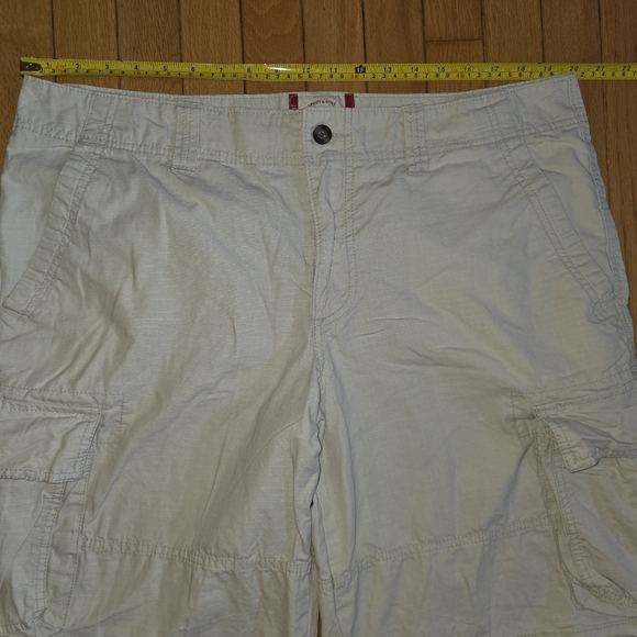 Men's Mossimo Supply Co Cargo Shorts Rip Stop Material Relaxed Fit Size 38 EUC - Picture 3 of 9